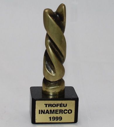 5bb26c6a8df02-trofeu-inamarco-1999.jpg